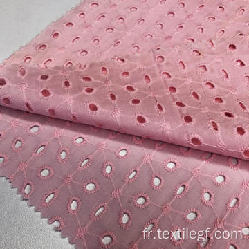 Tissu de coton brodé rose